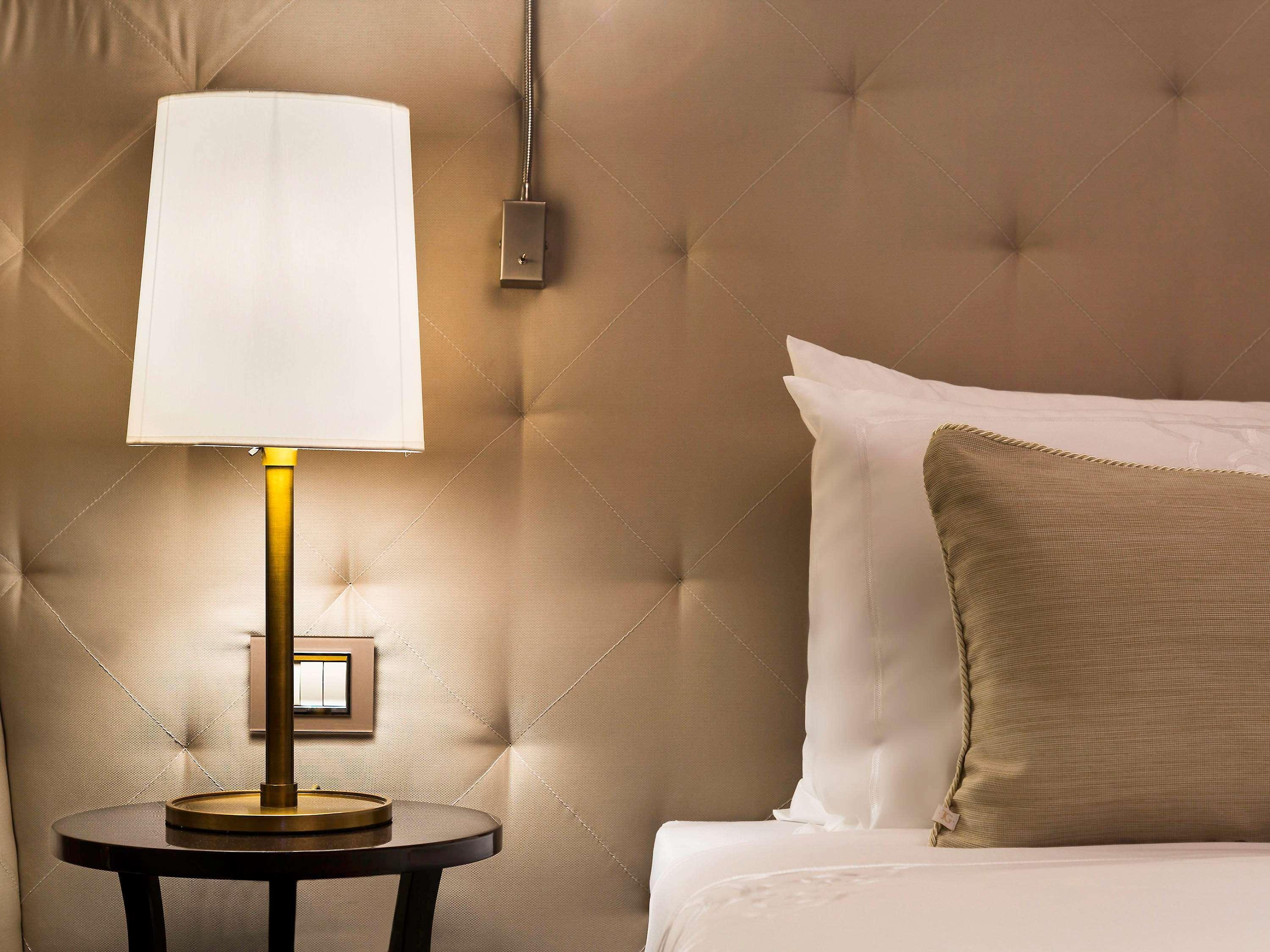 David Tower Hotel Netanya By Prima Hotels - 16 Years Plus Exterior foto A table lamp